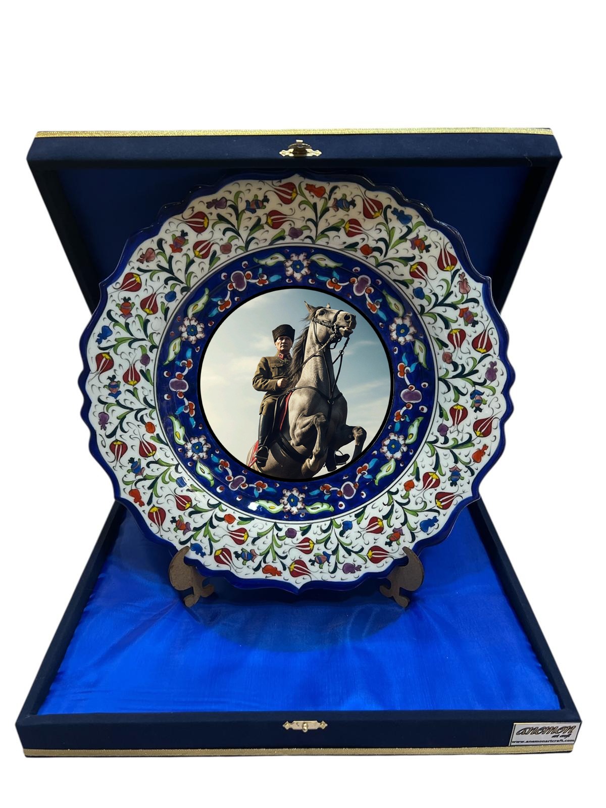 Resimli çini-porselenTabaklar-Kütahya Çini